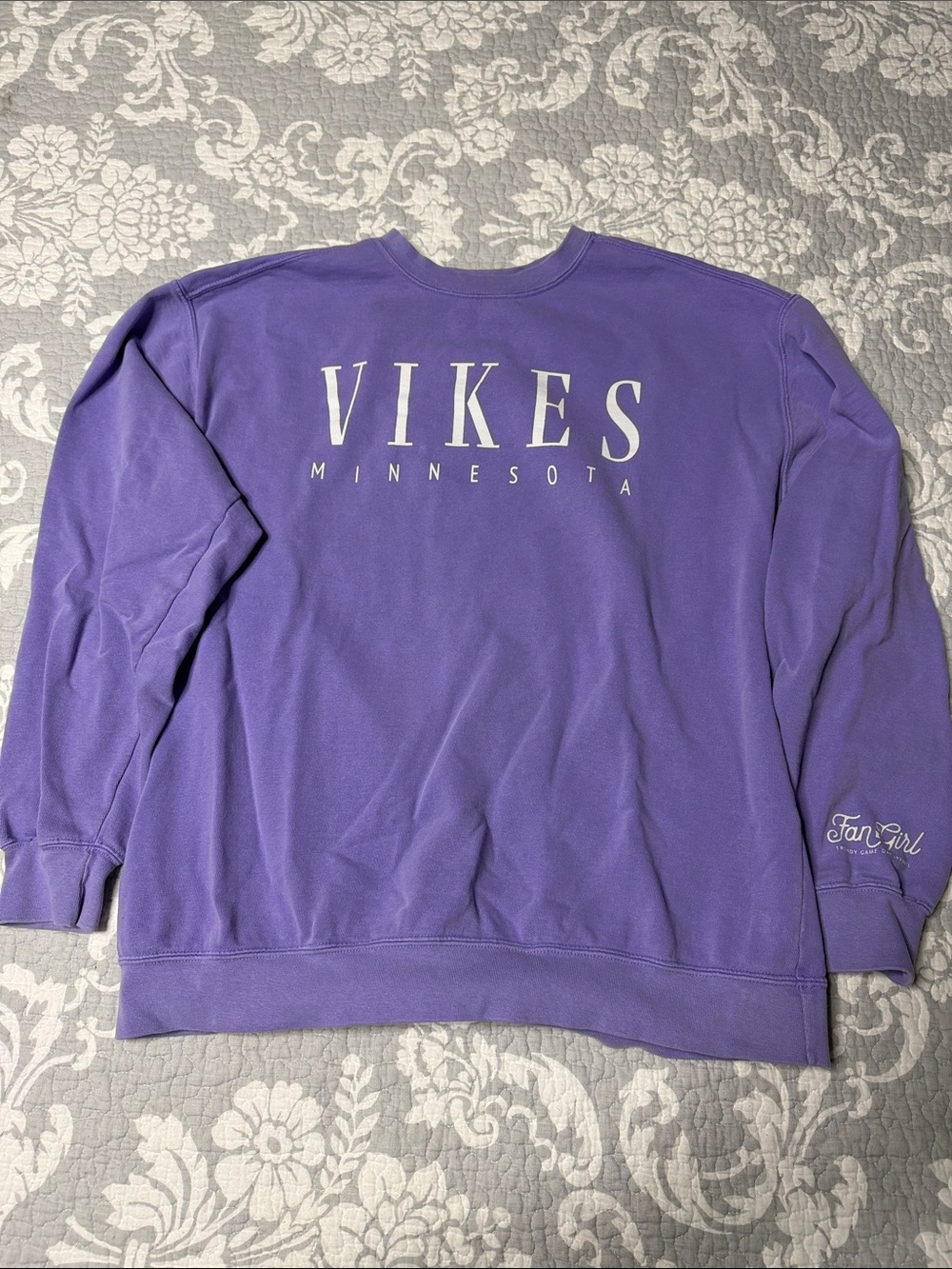 VIKES Minnesota Purple Crewneck Sweatshirt - Fan Girl